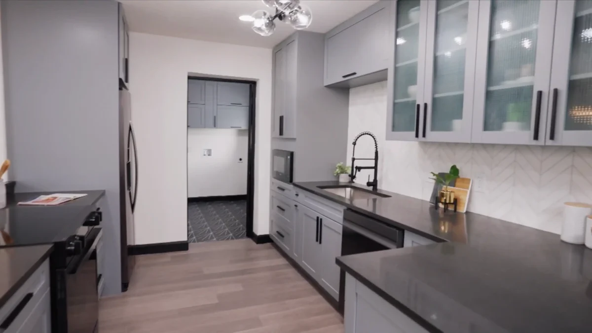 Bob’s Carpet & Flooring Kitchen Renovation Flooring Installation in Florida